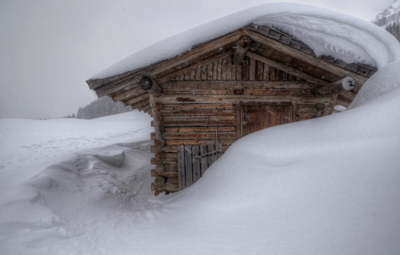 Фото обои зима, снег, дом, сугробы, домик, заснеженный