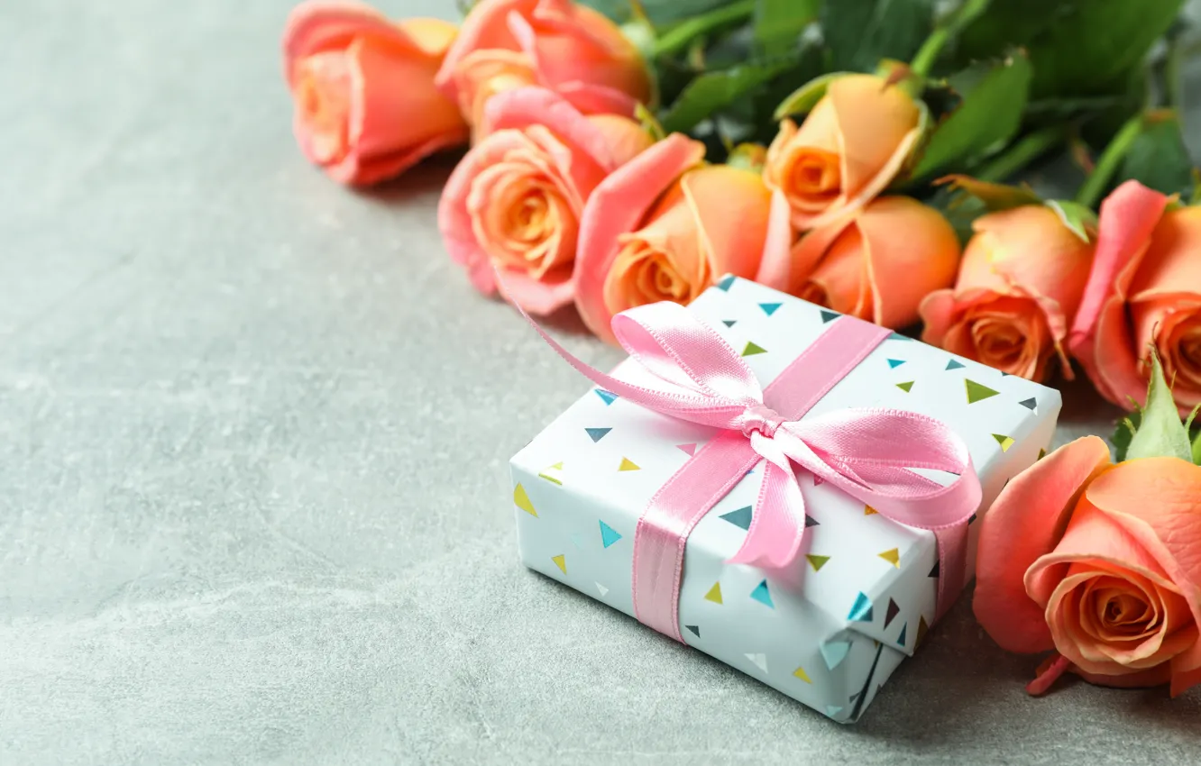 Фото обои подарок, розы, поздравление, Atlascompany