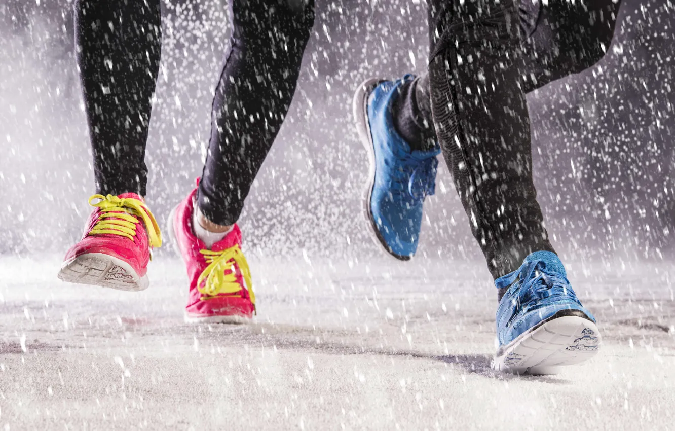 Фото обои rain, shoes, running, jogging