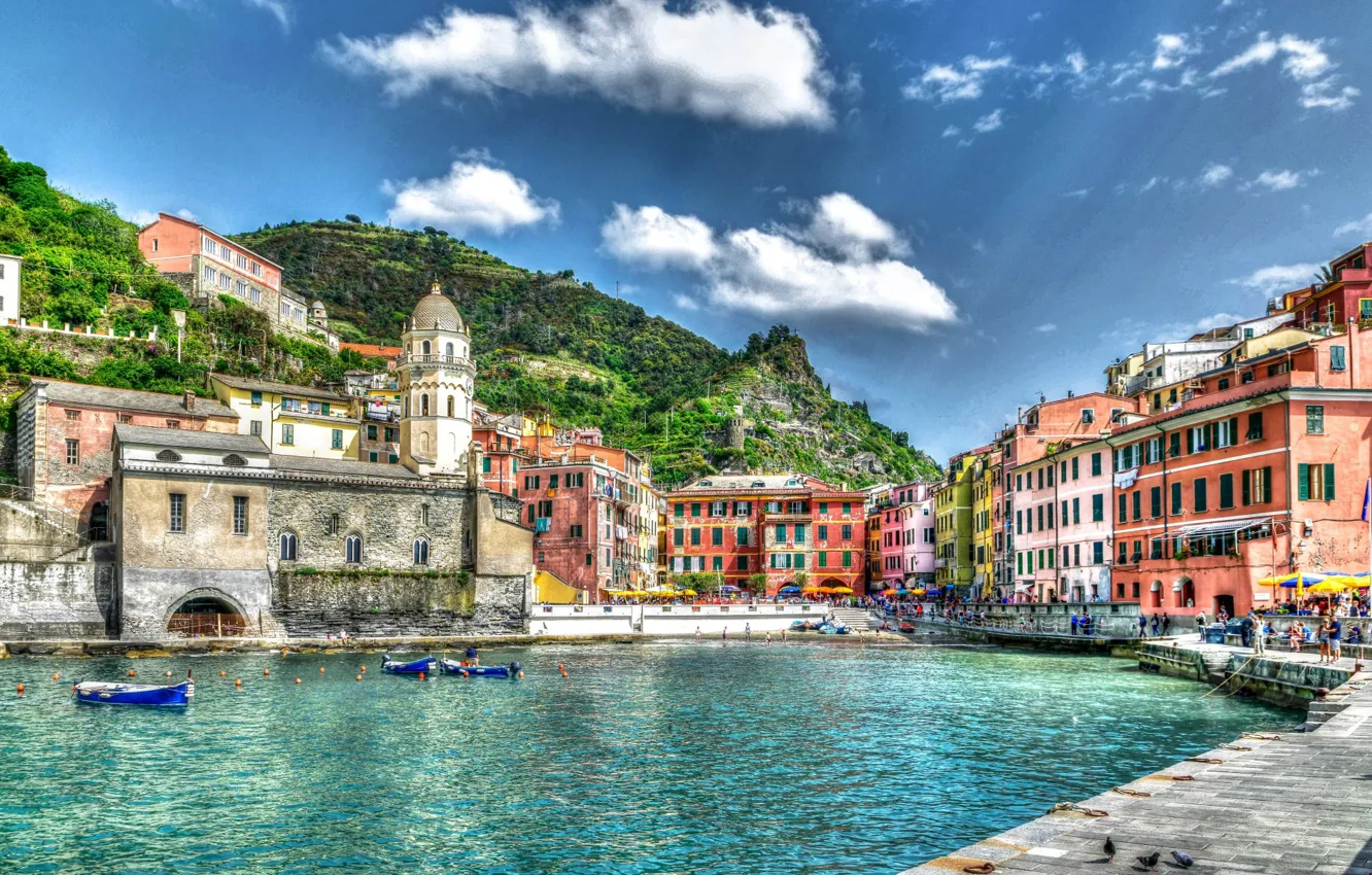Фото обои Italy, clouds, houses, boats, Cities, Vernazza, Hafen