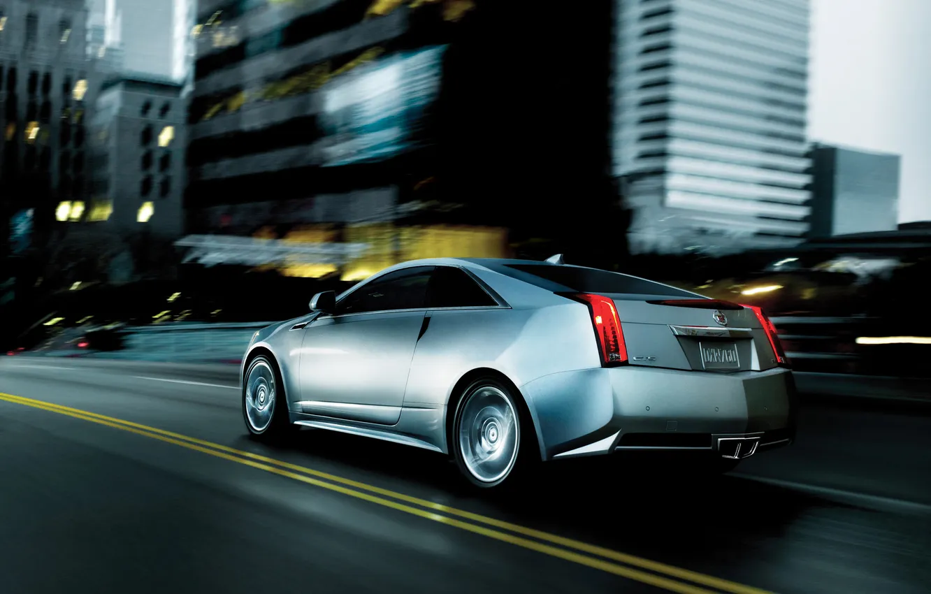 Фото обои город, движение, 2011, cadillac cts coupe