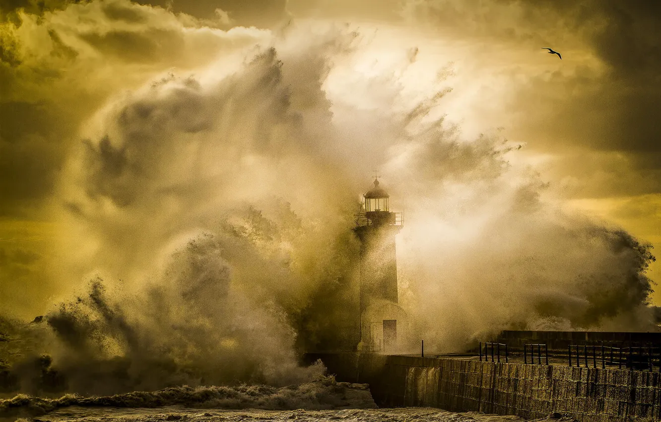 Фото обои волны, брызги, шторм, природа, маяк