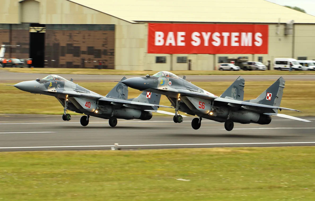 Фото обои истребители, взлет, MiG-29, МиГ-29