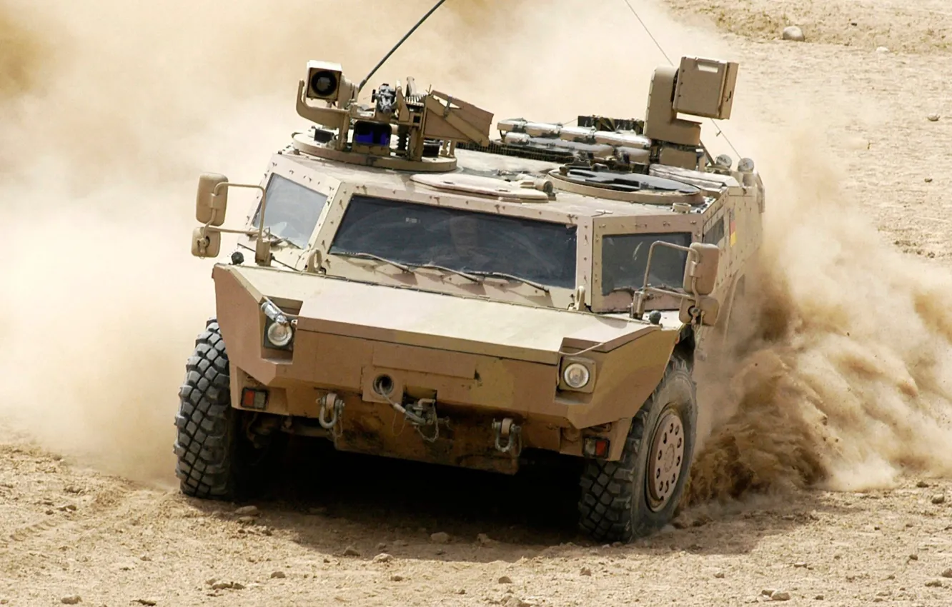 Фото обои weapon, armored, military vehicle, armored vehicle, armed forces, military power, war materiel, 078