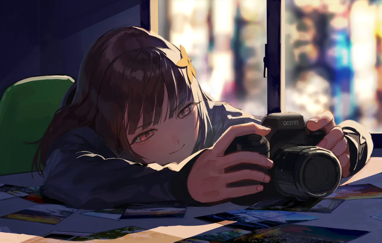 Фото обои фотоаппарат, объектив, фотографии, школьница, у окна, чёлка, за столом, by Ukimesato