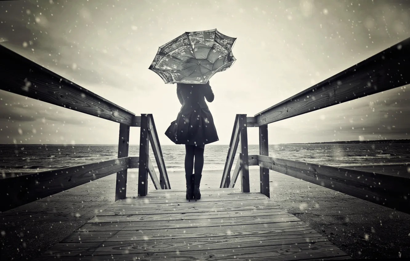 Фото обои девушка, снег, ветер, зонт