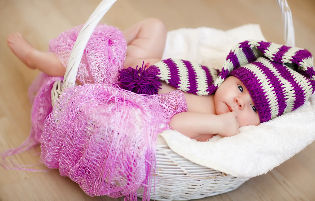 Фото обои корзина, шапка, ребенок, Winter, младенец, baby, kid, Infants
