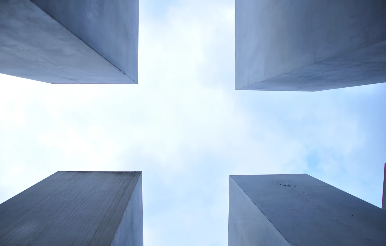 Фото обои sky, design, cross, clouds, architecture, squares, concrete, structures