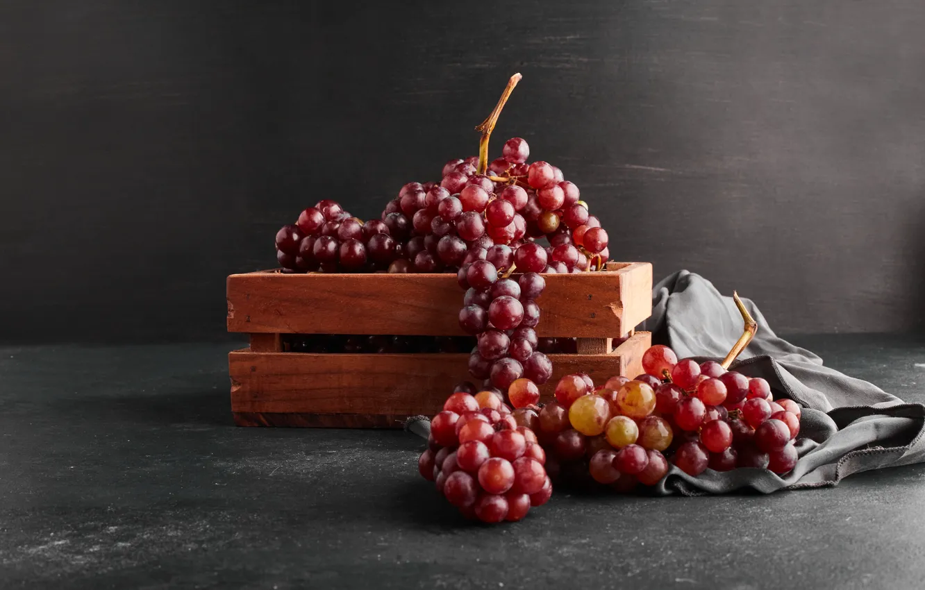 Фото обои виноград, ящик, гроздь винограда