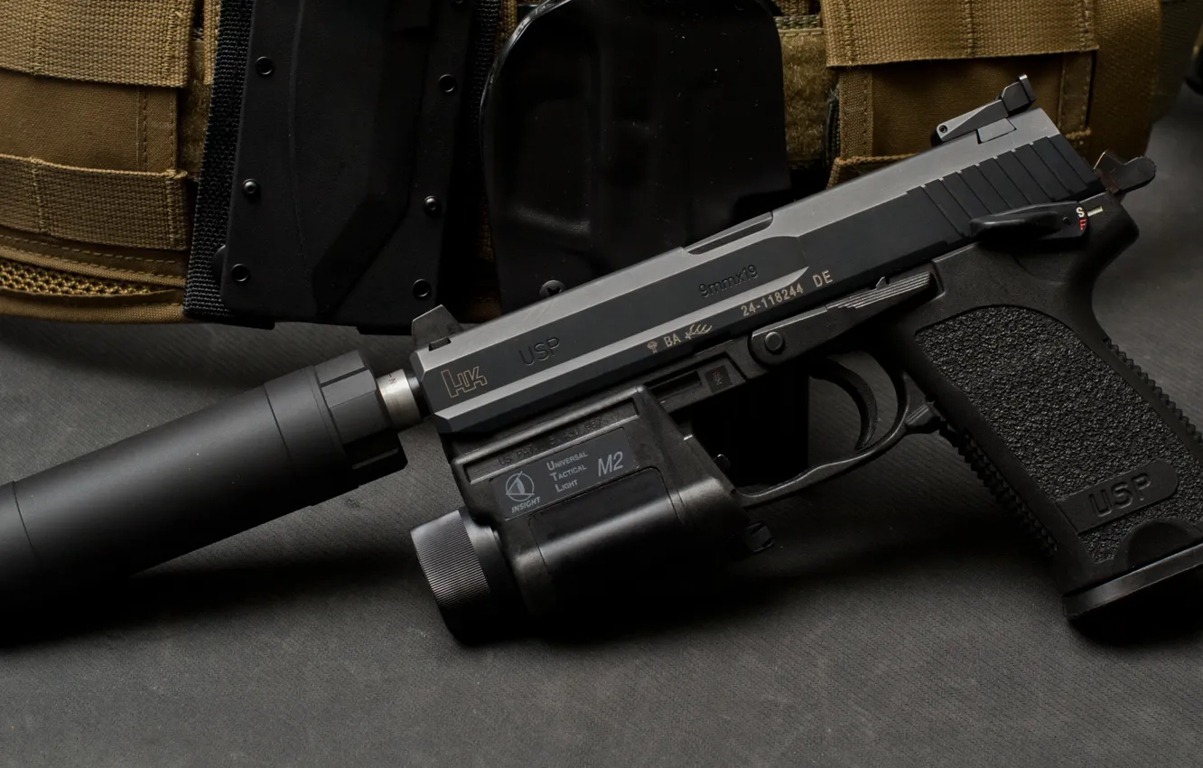 Фото обои Германия, глушитель, USP, самозарядный пистолет, Heckler&ampamp;Koch, 9SD