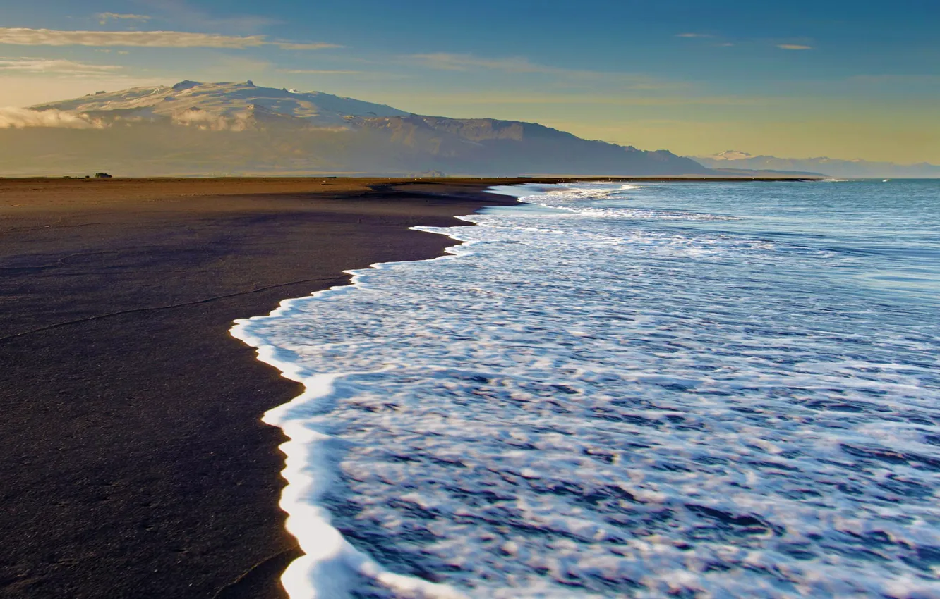 Фото обои море, пляж, горы, Исландия, черный песок