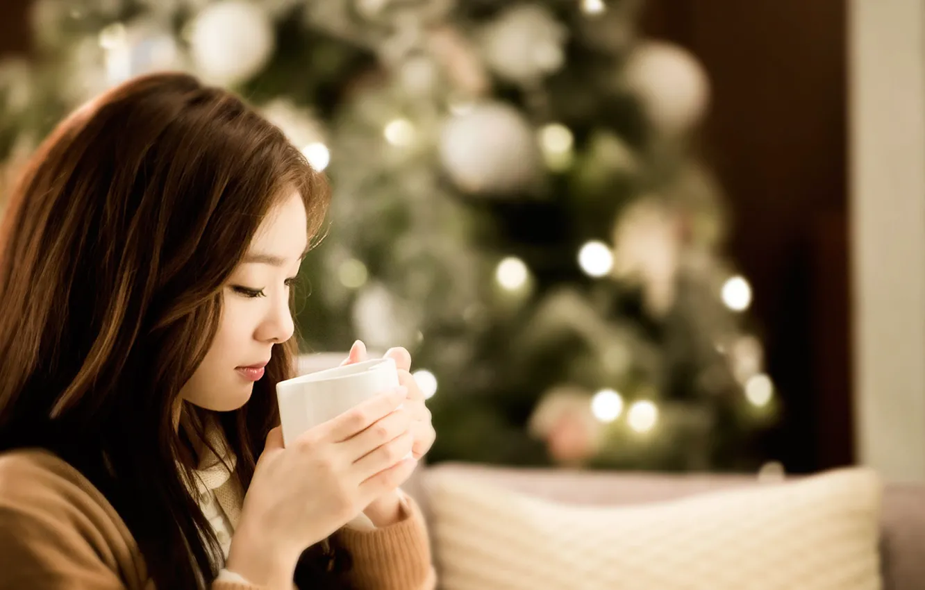 Фото обои figure, queen, yuna, coffee mug