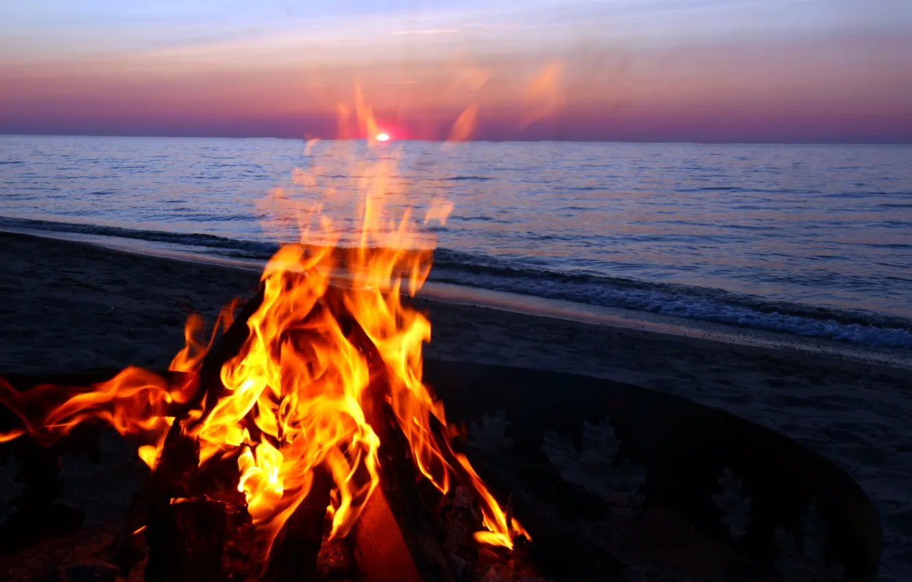 Фото обои море, пляж, вечер, костер, fire on the beach