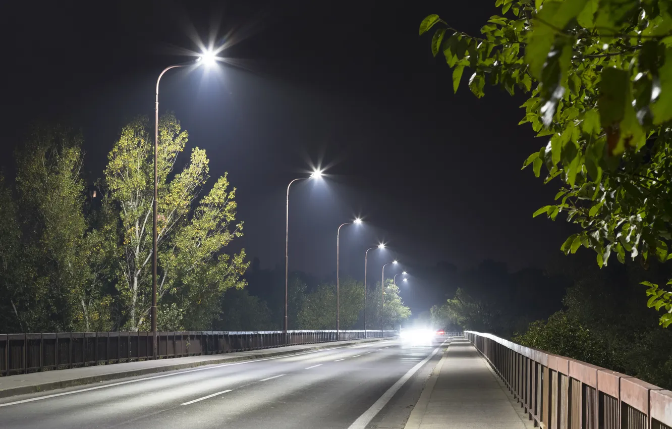 Фото обои road, modern, night, street, scene, traffic, safety, street light