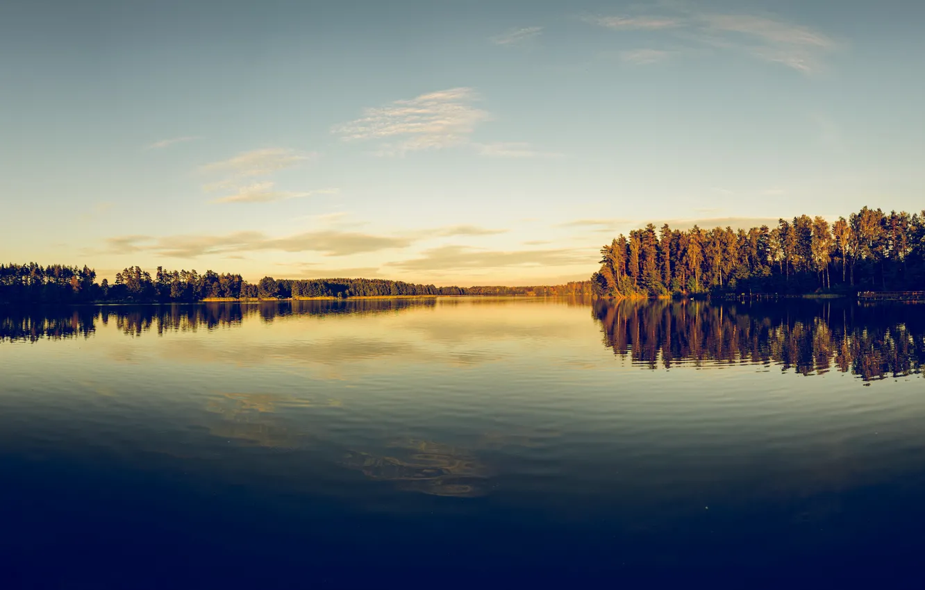 Фото обои осень, небо, деревья, река, берег, панорама