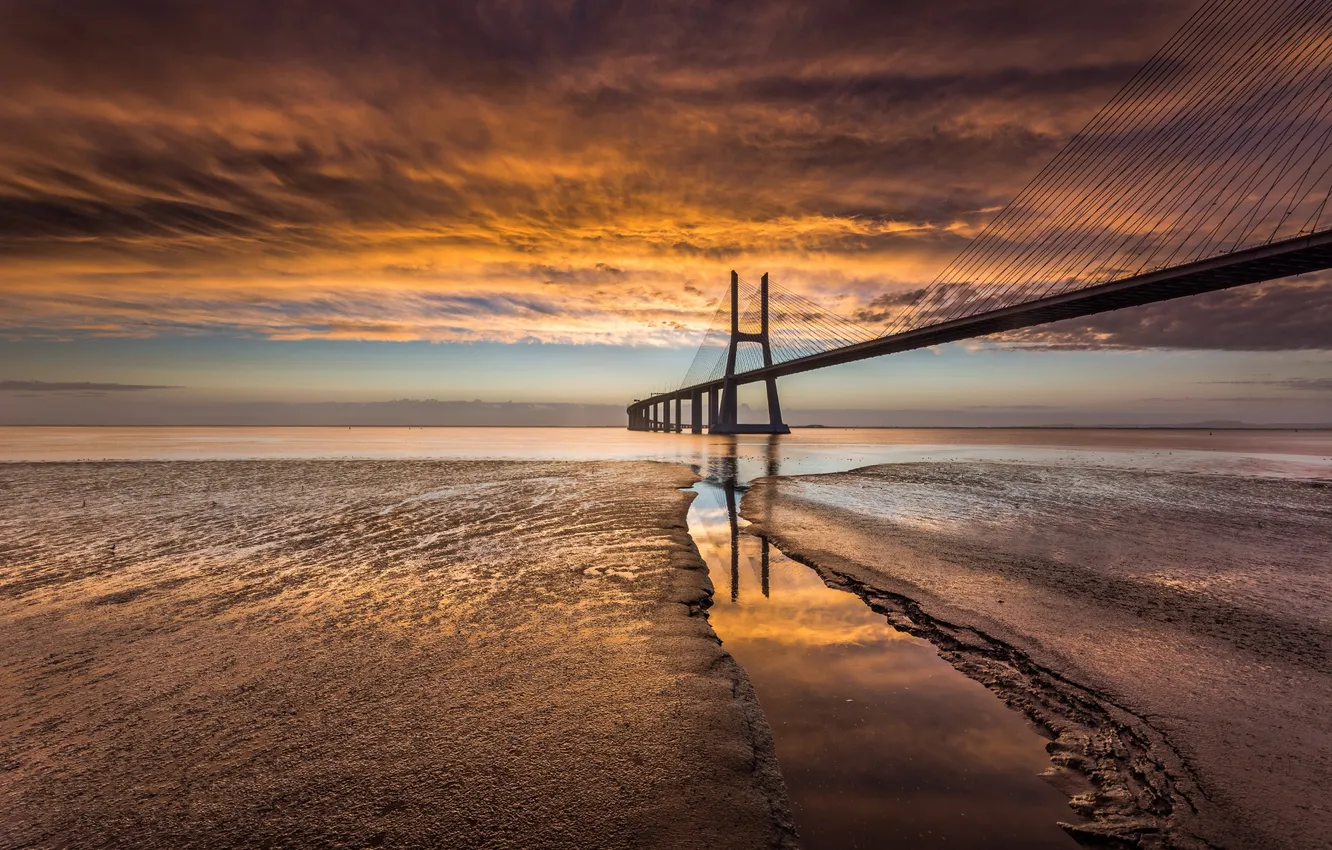 Фото обои мост, побережье, Португалия, золотое, Лиссабон