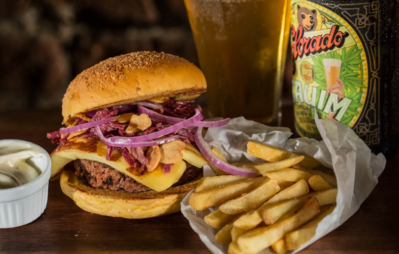 Фото обои drink, hamburger, french fries