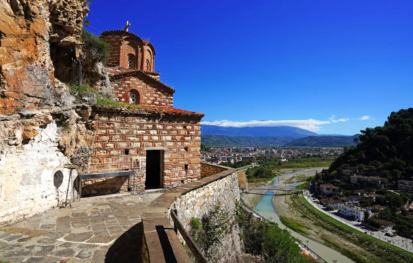 Фото обои горы, церковь, Албания, Berat