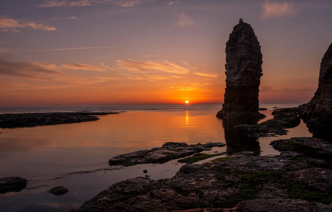 Фото обои море, солнце, закат, скалы, берег, вечер