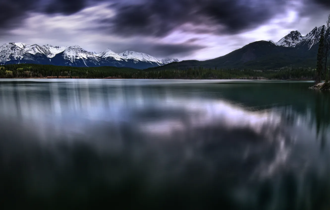 Фото обои горы, природа, озеро, отражение, Canada, Pyramid Lake in Alberta