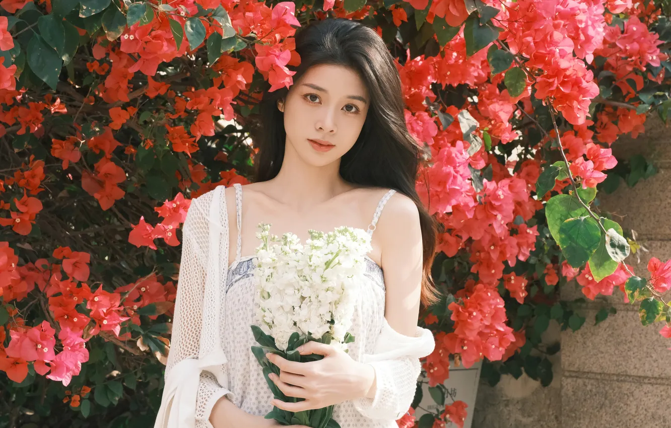 Фото обои Beautiful, Asian, Model, Flowers, Woman, Bouquet, Cute, Pretty
