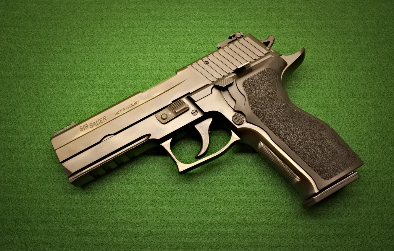 Фото обои пистолет, оружие, SIG-Sauer, P226