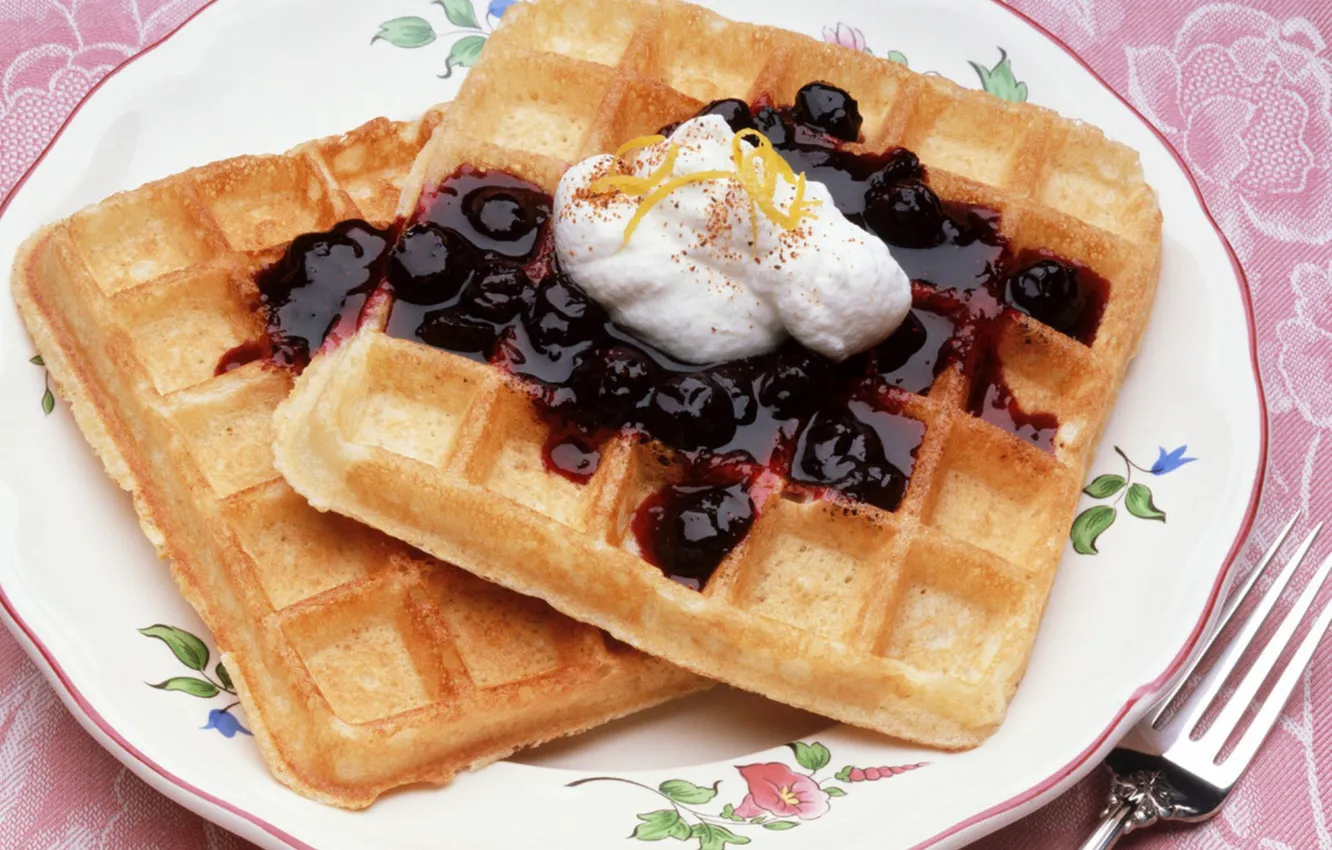 Фото обои сладости, крем, вафли, варенье, блюдечко