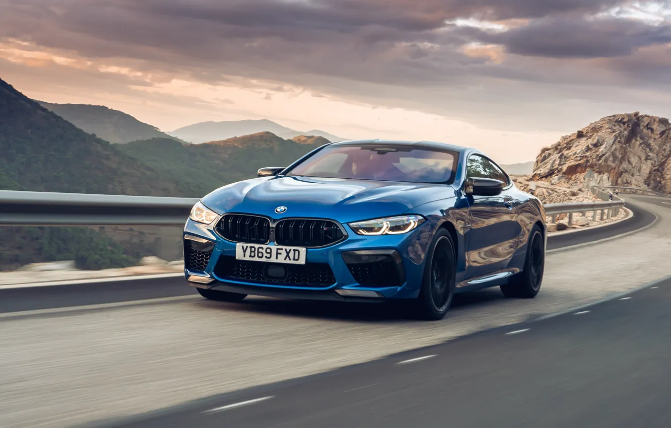 Фото обои скорость, вечер, BMW, Coupe, Competition, UK-Spec, 2019, BMW M8