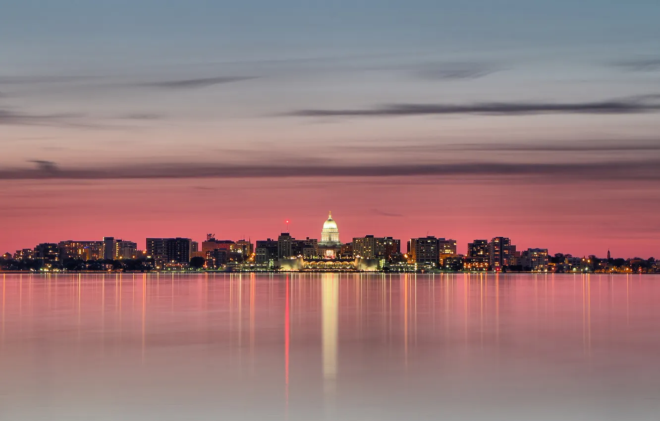 Фото обои вода, город, отражение, вечер, подсветка, USA, США, Wisconsin