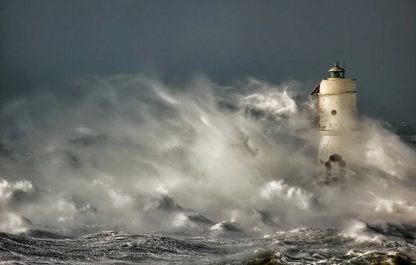 Фото обои море, волны, брызги, шторм, маяк