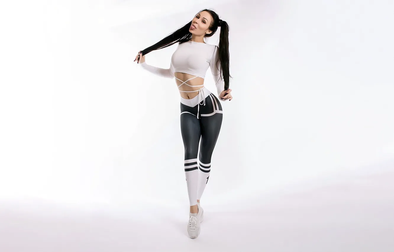 Фото обои girl, model, brunette, leggings, Kristina Yamusheva