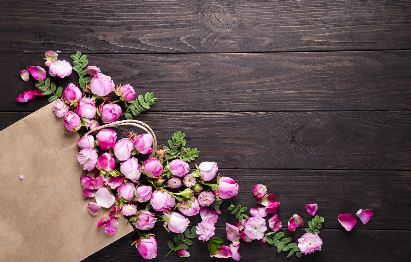 Фото обои цветы, розы, букет, розовые, бутоны, wood, pink, flowers