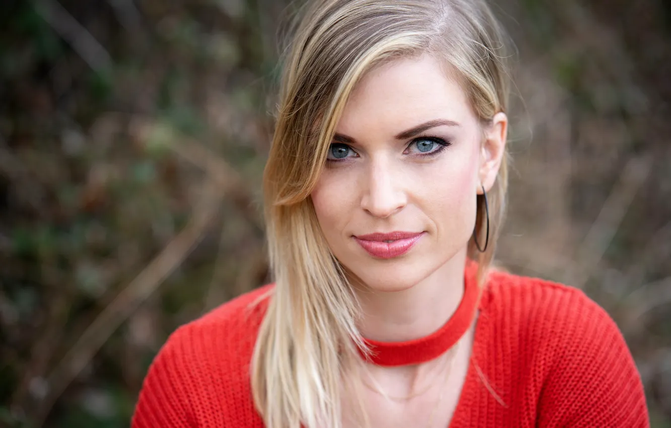 Фото обои smile, blue eyes, model, beauty, blonde, lipstick, Jari
