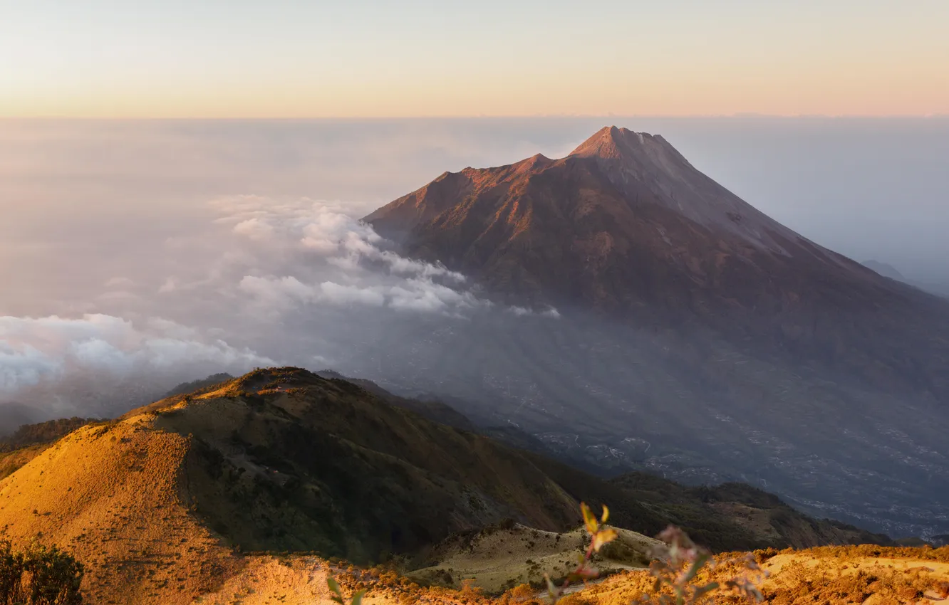 Фото обои sunset, mountains, clouds, Asia, mist, Indonesia, volcano, mountain view