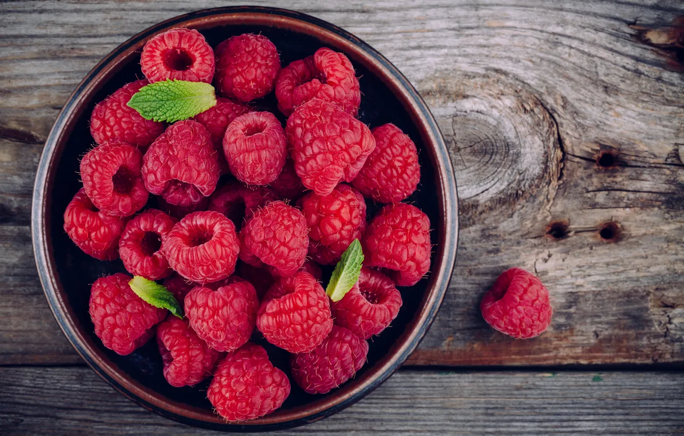 ягодный спас. она пахнет как малина. малина сортов пшехиба. эфир с запахом малины. запах малины сложный эфир.