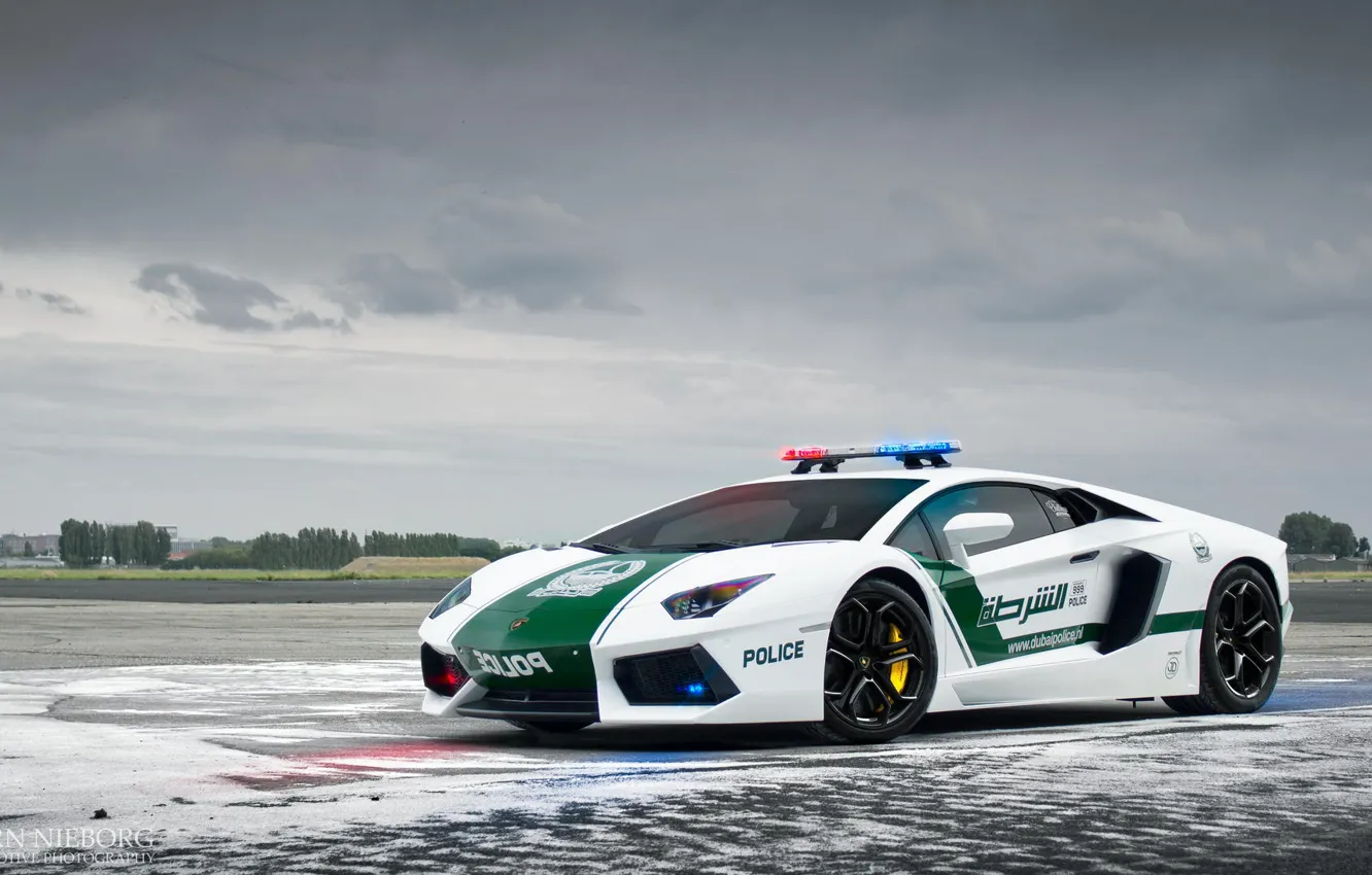 Фото обои Lamborghini, Car, Dubai, Police, LP700-4, Aventador