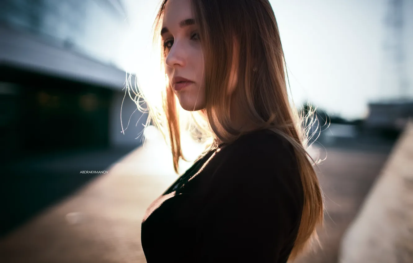 Фото обои girl, long hair, photo, photographer, model, brunette, portrait, depth of field