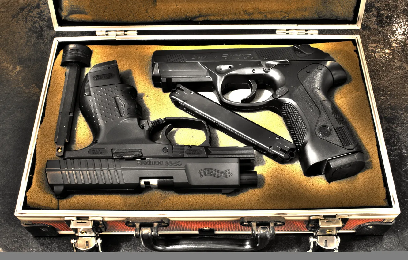Фото обои box, beretta, hand gun