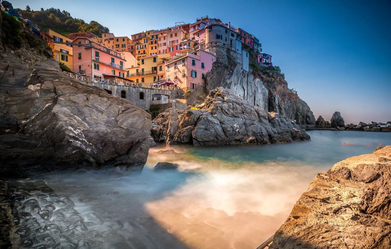 Фото обои море, скалы, дома, Италия, Манарола, Чинкве-Терре, Лигурийское побережье