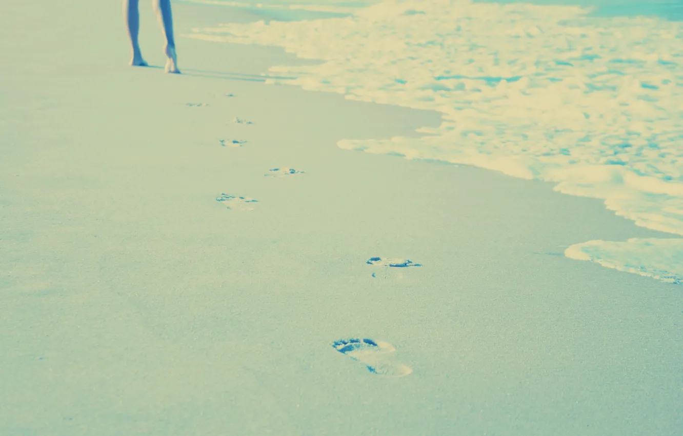 Фото обои песок, море, пляж, лето, вода, девушка, солнце, свет