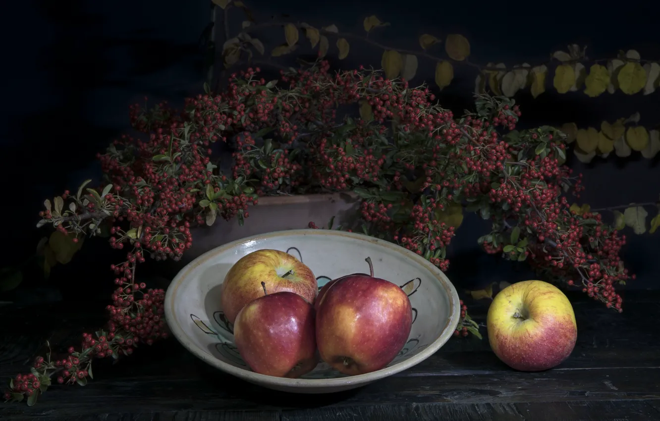 Фото обои ягоды, фон, яблоки