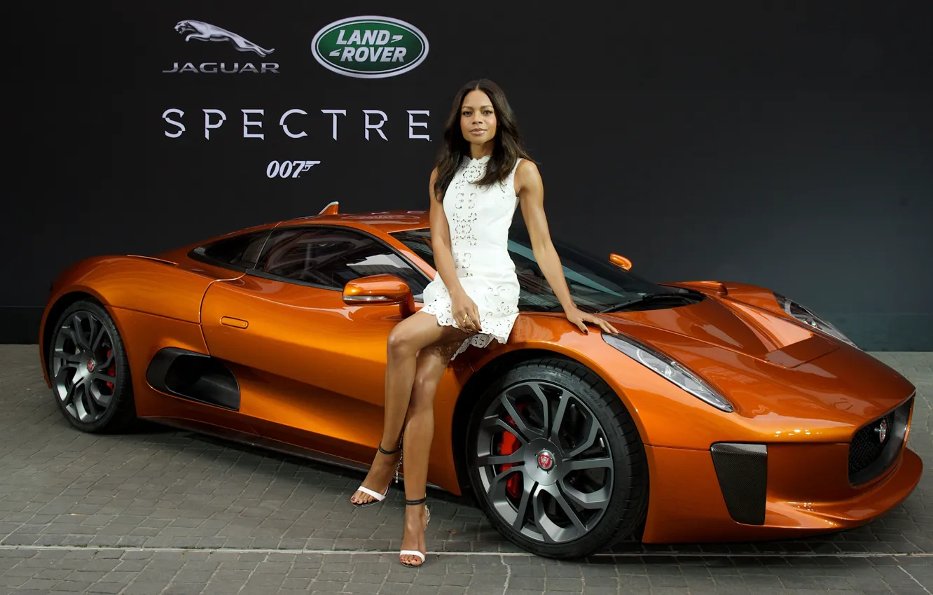 Фото обои авто, девушка, фон, Jaguar, Девушки, платье