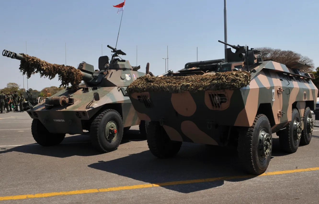 Фото обои Brazil, tank, armored, military vehicle, armored vehicle, military parade, Brazilian army, Cascavel