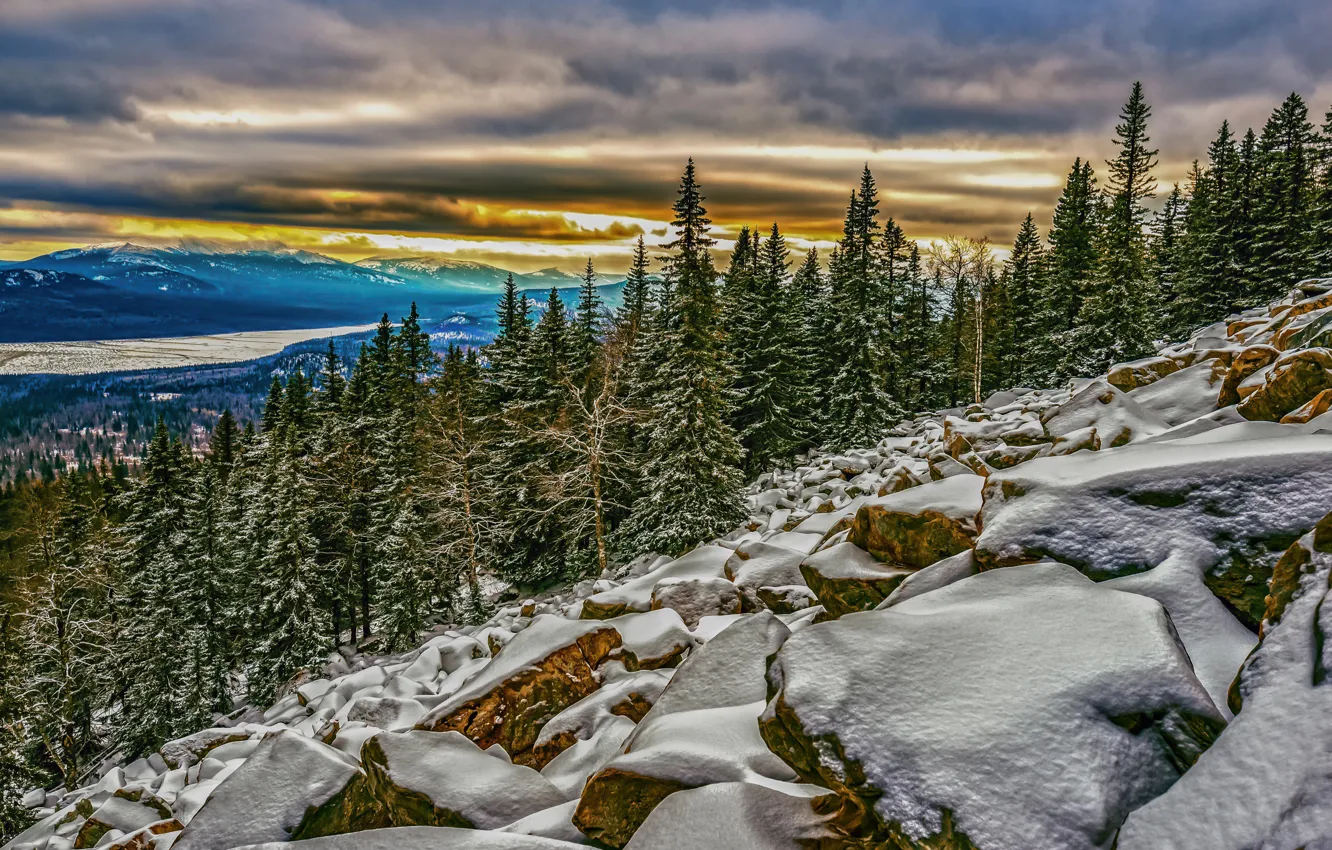 Фото обои зима, снег, пейзаж, горы, природа, камни, склон, леса