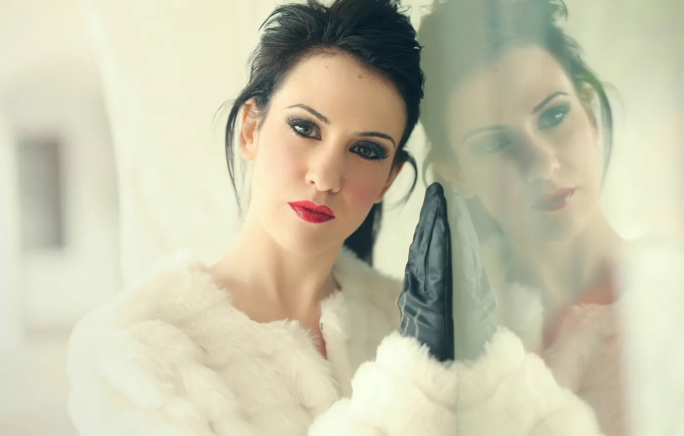 Фото обои модель, макияж, перчатки, Pretty, Andrea Gomez