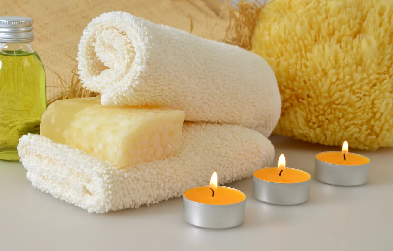 Фото обои полотенце, свечи, мыло, мочалка, гель для душа, ароматическое масло