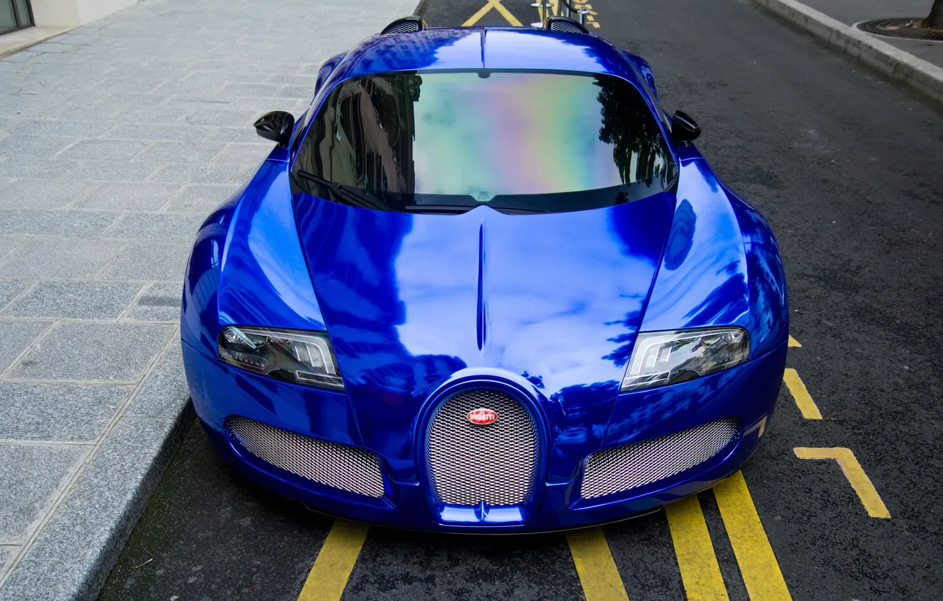 Фото обои синий, Bugatti, парковка, Veyron, бугатти, хром, Blue, передок