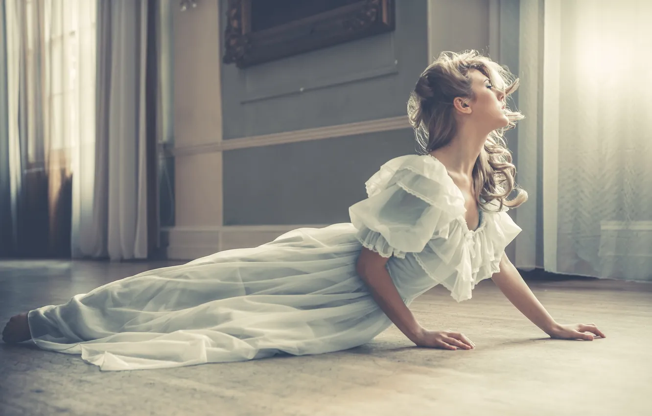 Фото обои девушка, поза, Raphaella