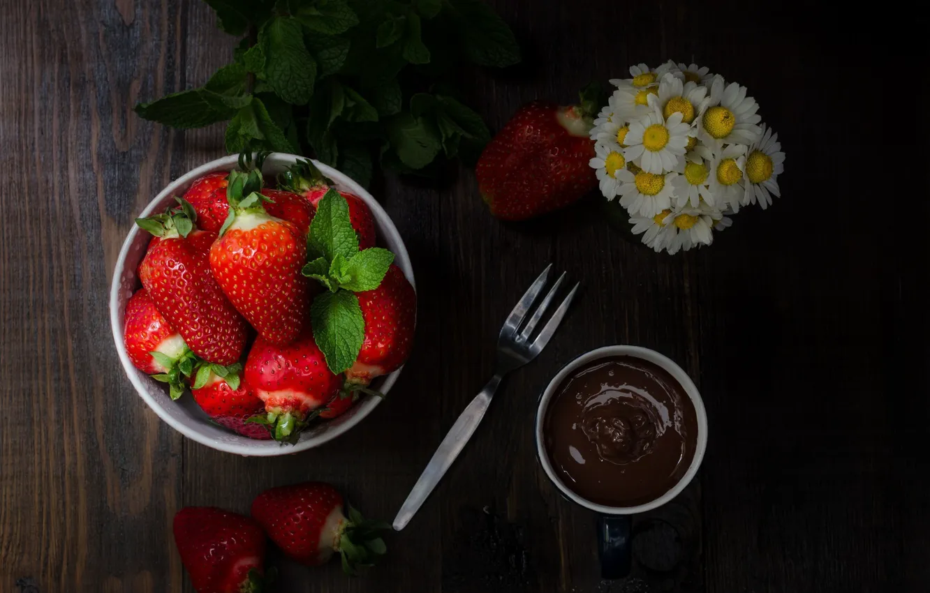 Фото обои ягоды, шоколад, клубника