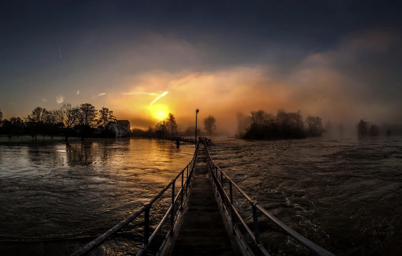 Фото обои солнце, мост, река, восход